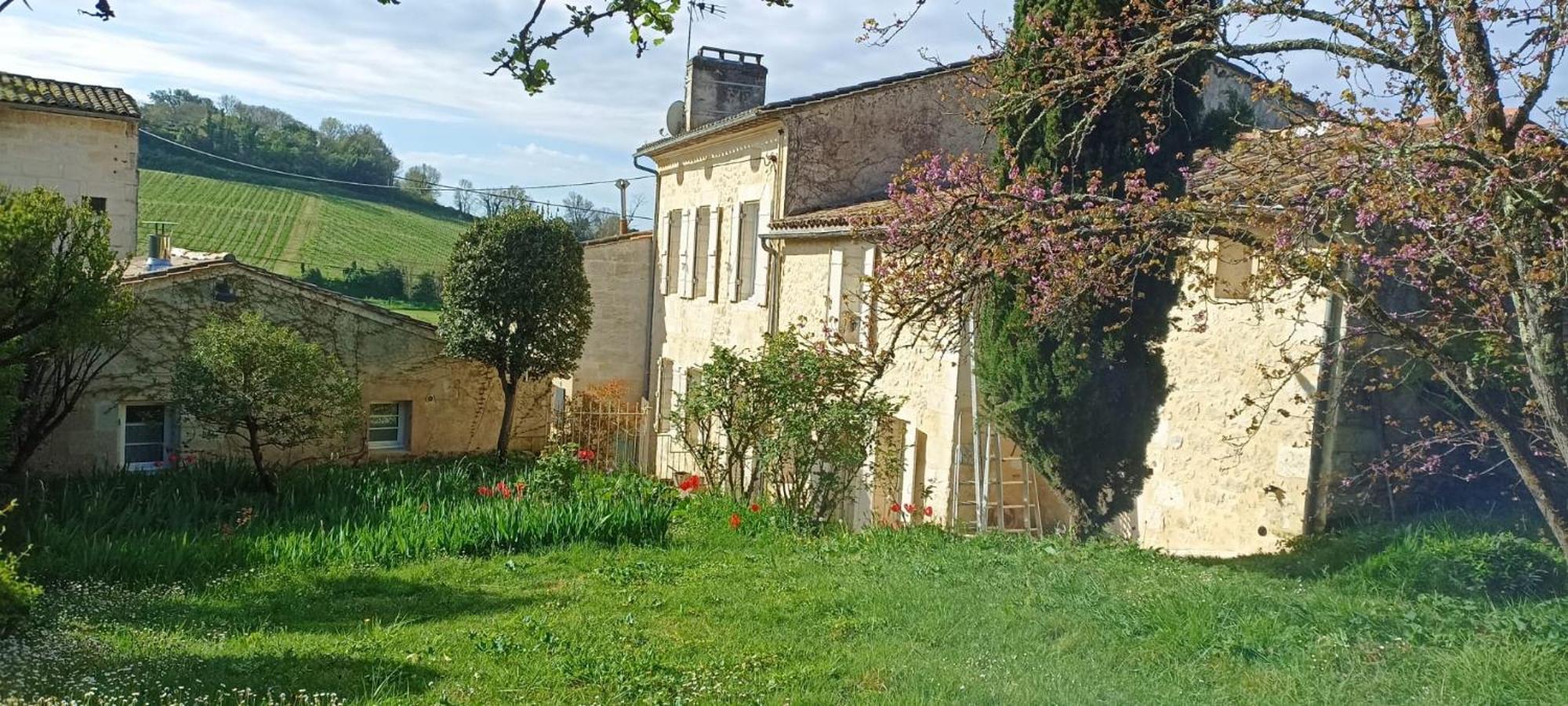 Chambre D'Hotes Spacieuse, Salle De Bain Privative Saint-Michel-de-Fronsac Exterior photo