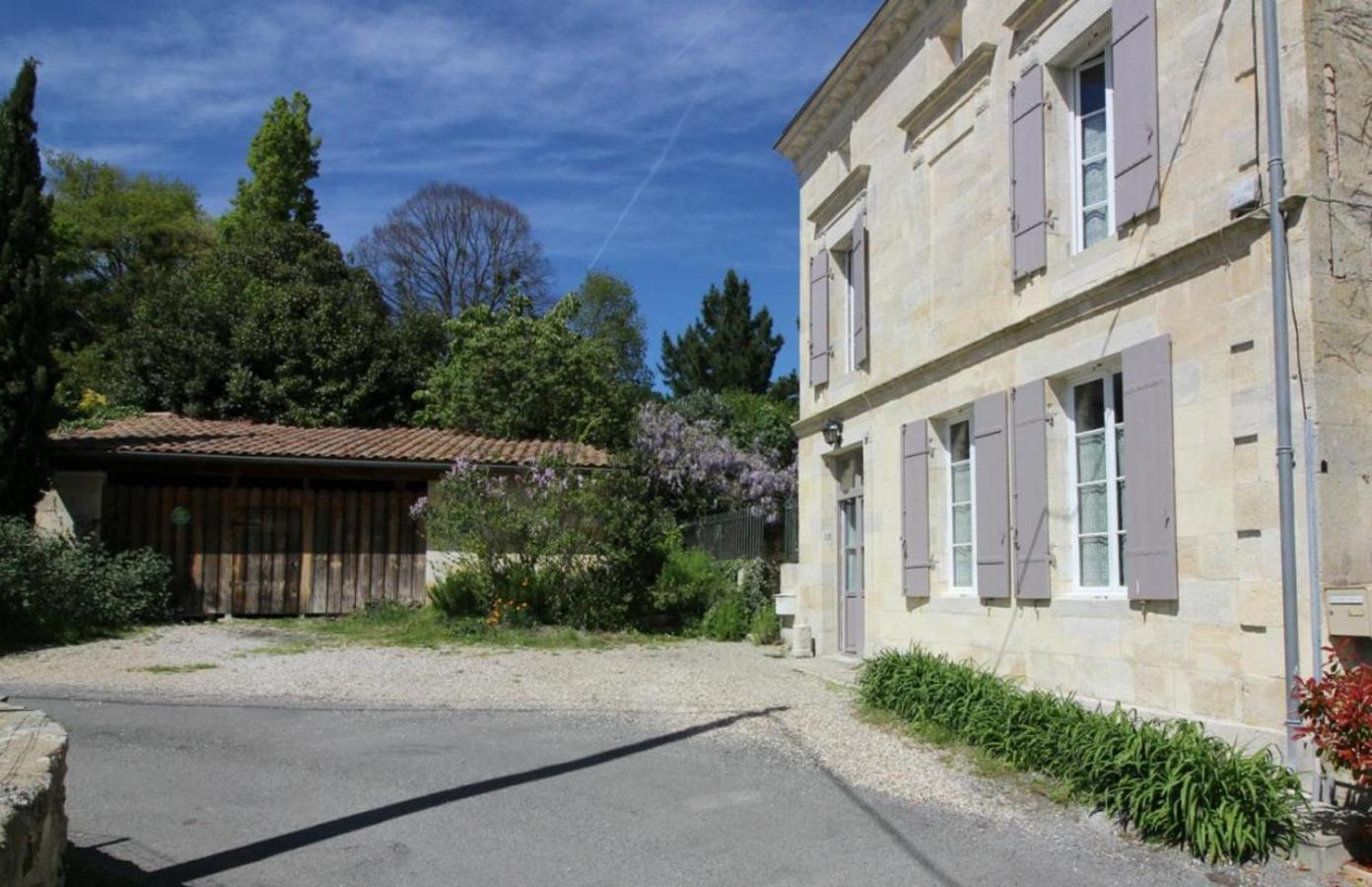 Chambre D'Hotes Spacieuse, Salle De Bain Privative Saint-Michel-de-Fronsac Exterior photo